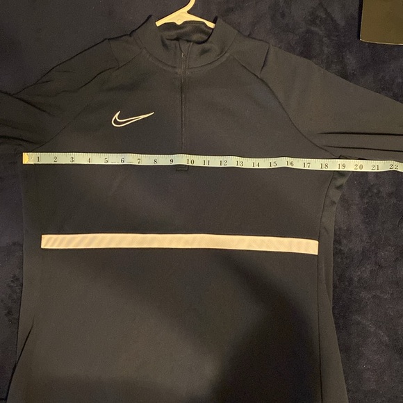 Nike Dri-Fit size medium jacket in Navy blue. - Picture 5 of 7